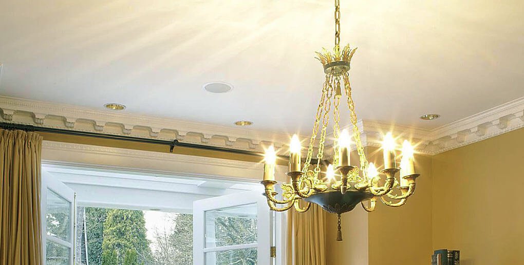 How to Clean Light Bulbs and Recessed Lighting